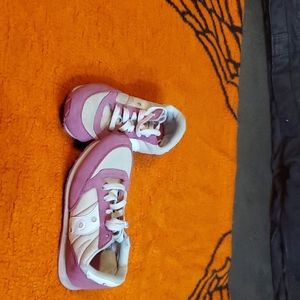 Girls shoes